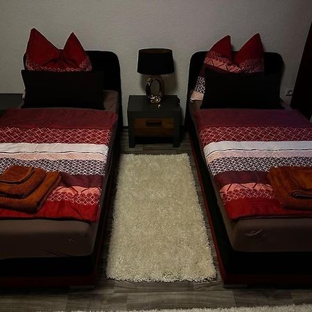 Schoene Wohnung In Bestlage Inclusive Parkplatz Leipzig Bagian luar foto